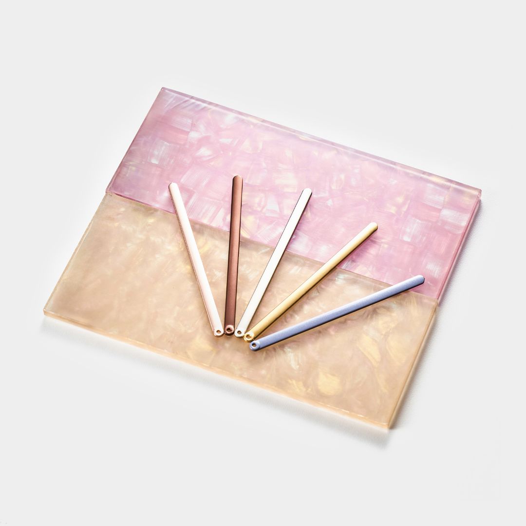 Mixed Material: Best of Both Worlds