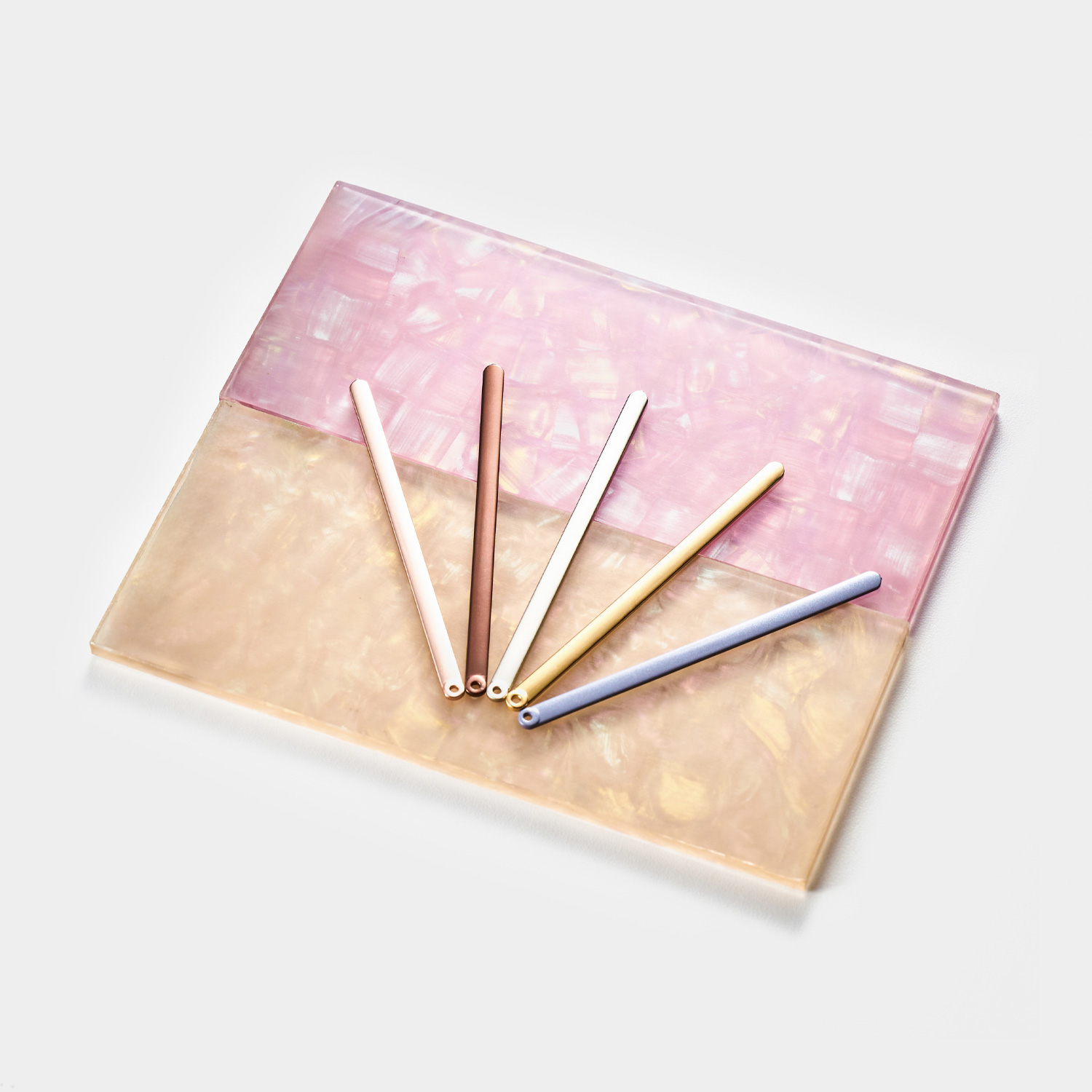 Mixed Material: Best of Both Worlds