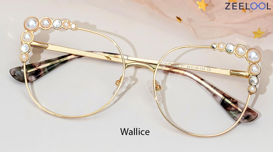 What color glasses frames can make women more beautiful and young?