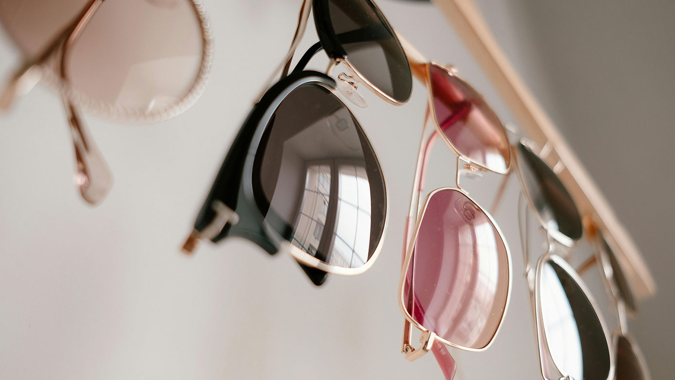 The Different Types of Eyeglass Lenses and How to Choose the Right Ones