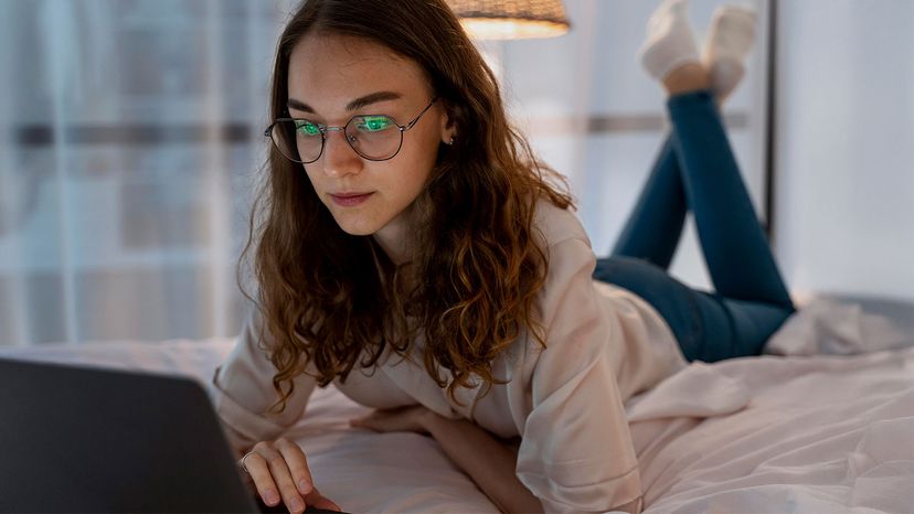 Eye Health: Glasses that Protect Your Eyes from Screens