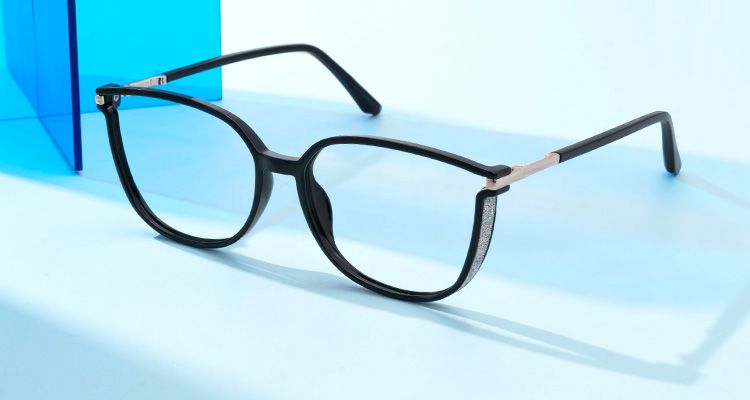 Best Lenses for Glasses with Affordable & Stylish Options