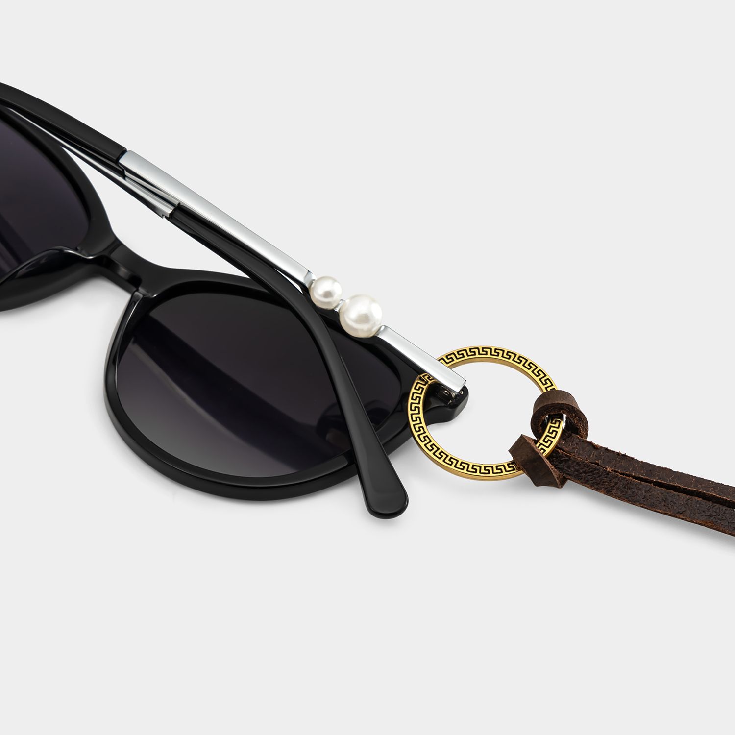 Sunglasses Strap Eyeglass Cord in Leopard Brown2