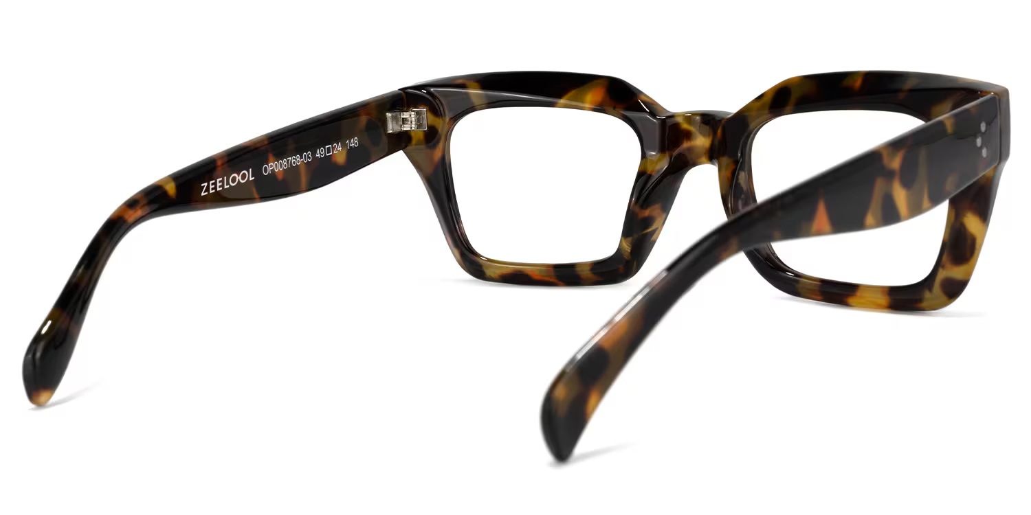 Nevaeh Square Tortoise Eyeglasses For Women and Men3