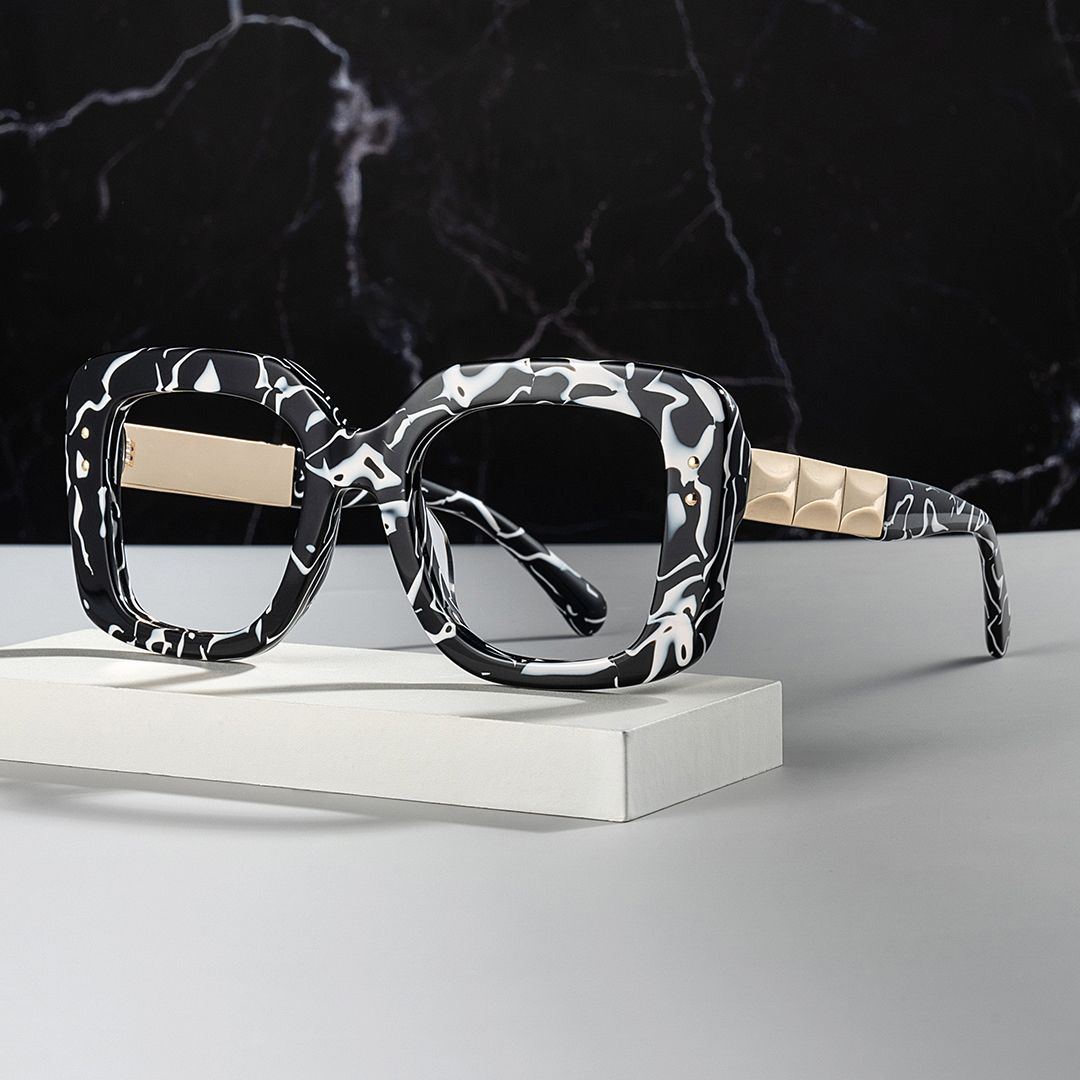 Oversized Thick Square Cow Pattern Frame Glasses0