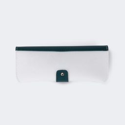 Simple Stylish White Leather Box2