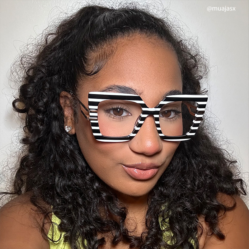 Square Frame Fashion Glasses With Black-White Strips5