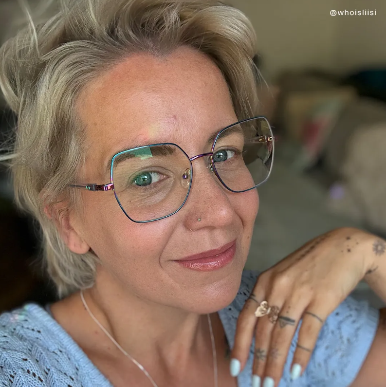 Iridescent Glasses For Women With Transparent Temples8