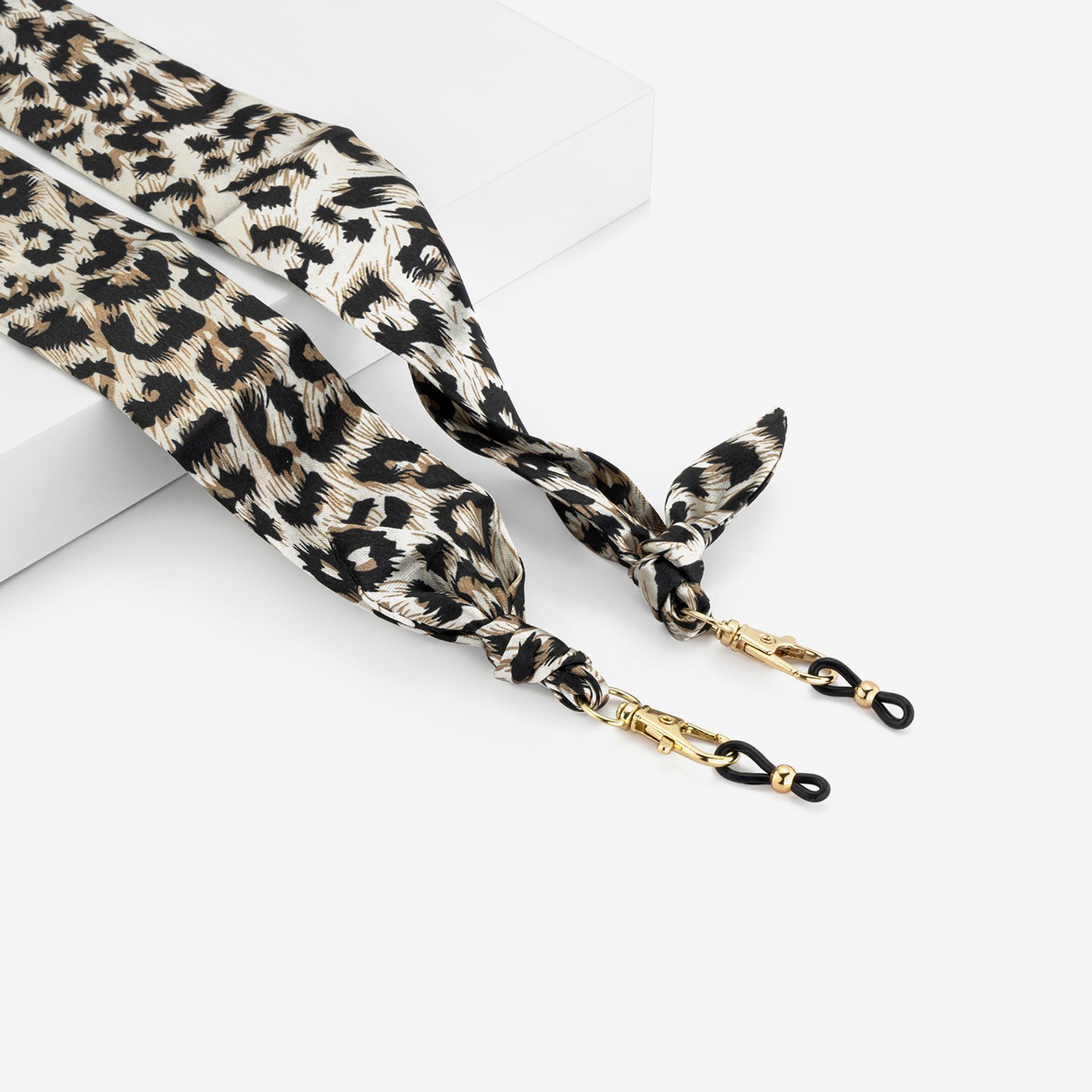 Scarf Chains Accessories For Glasses in White Leopard Color0