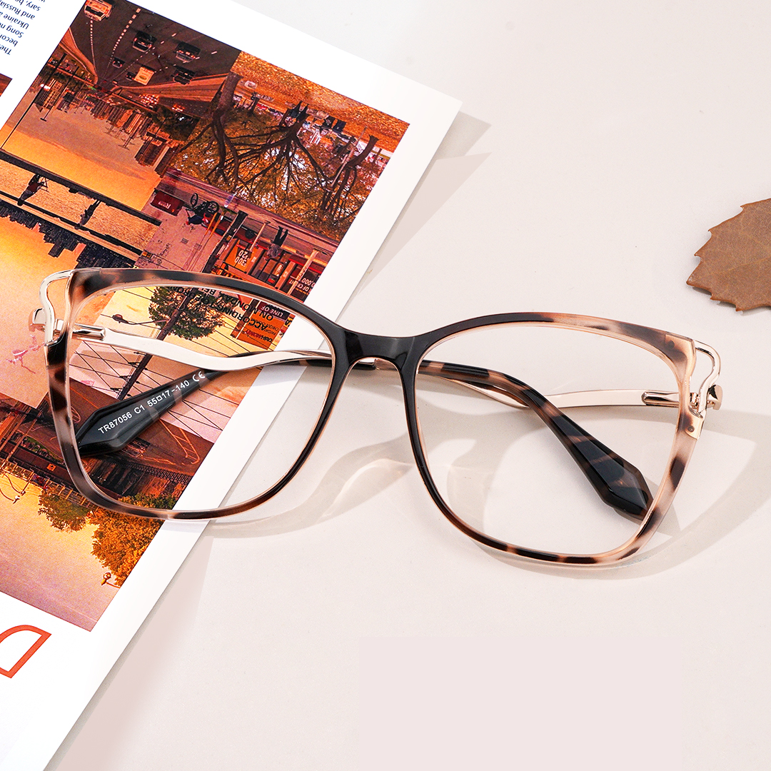 Farria Square Tortoise Glasses0