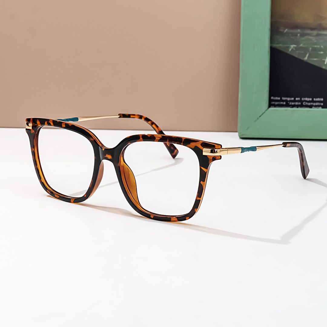 Jacqui Square Tortoise Glasses4