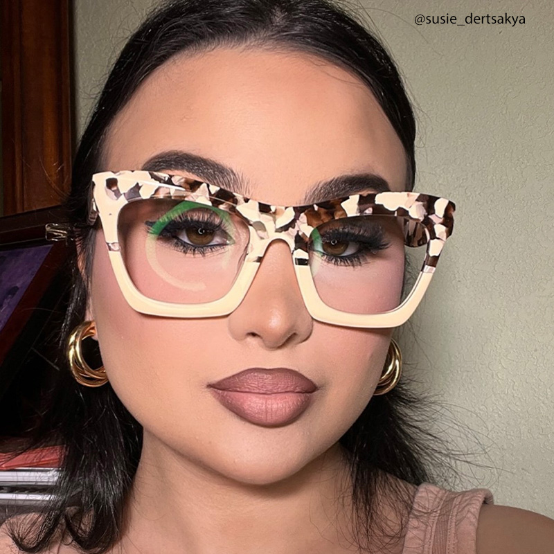 Benitez Square Two-Tone Frame and Pescription Glasses7