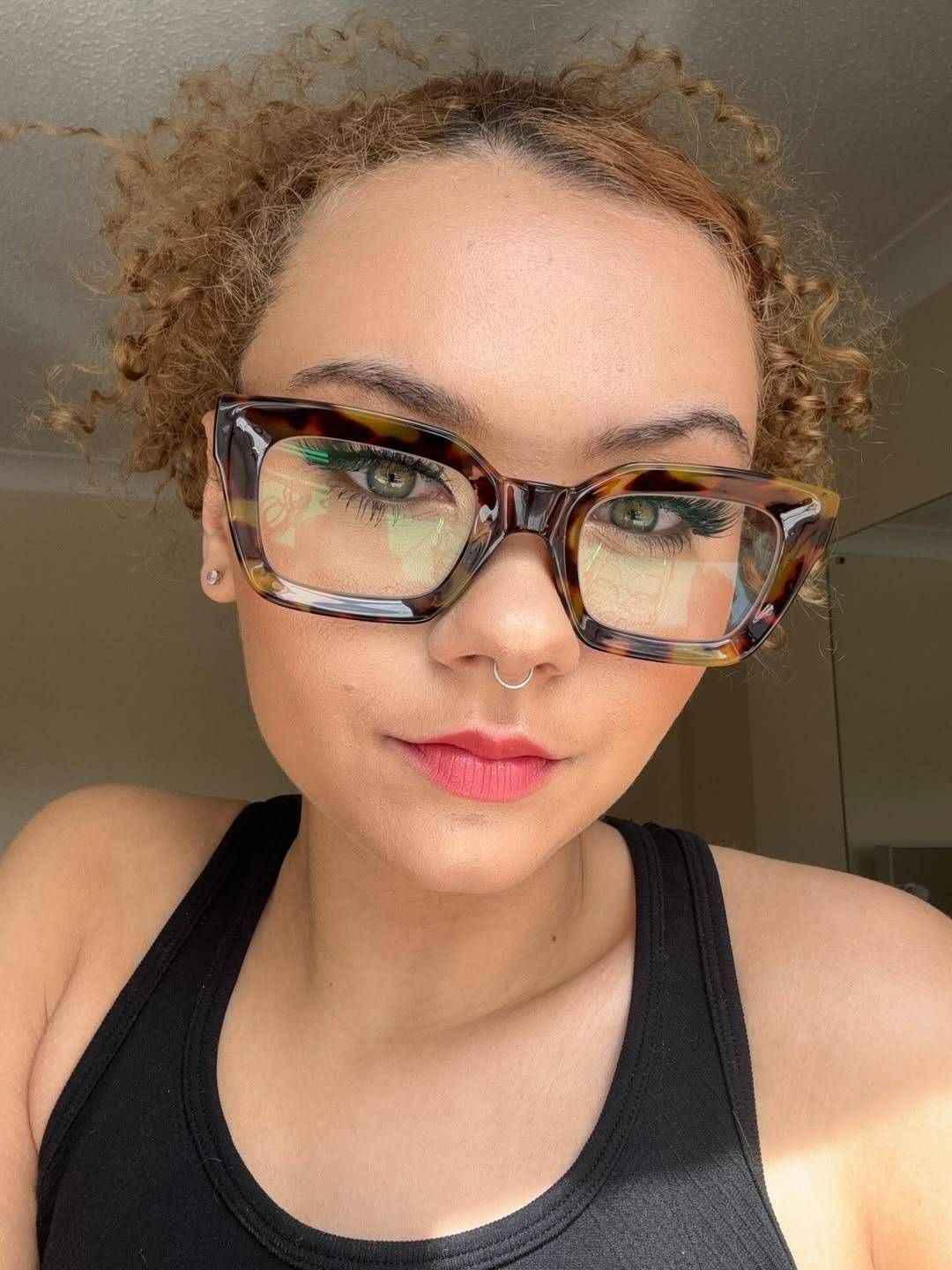 Nevaeh Square Tortoise Eyeglasses For Women and Men10