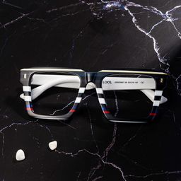 Kenish Square Black White Glasses0