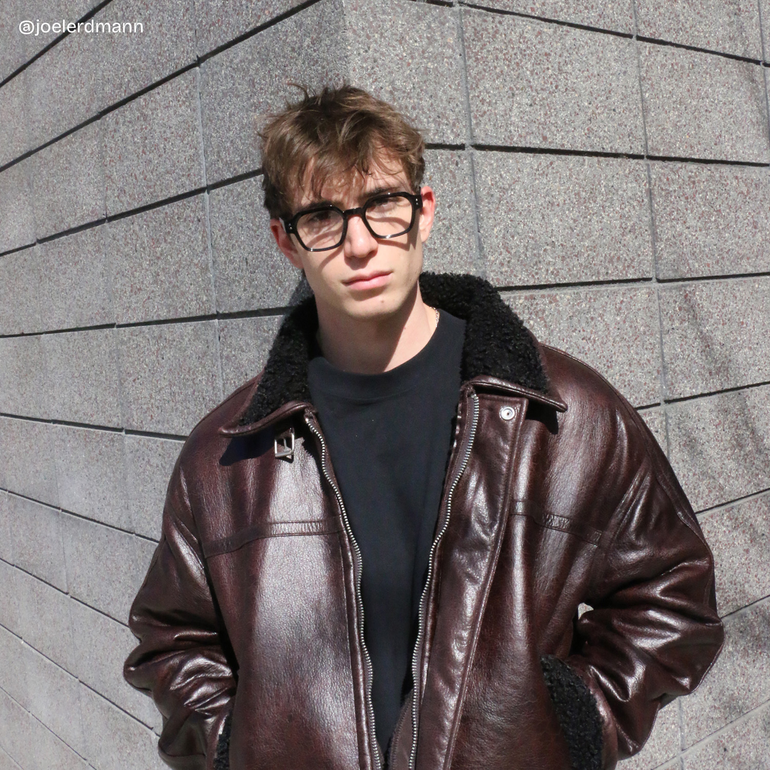 Joy Geometric Black Glasses5