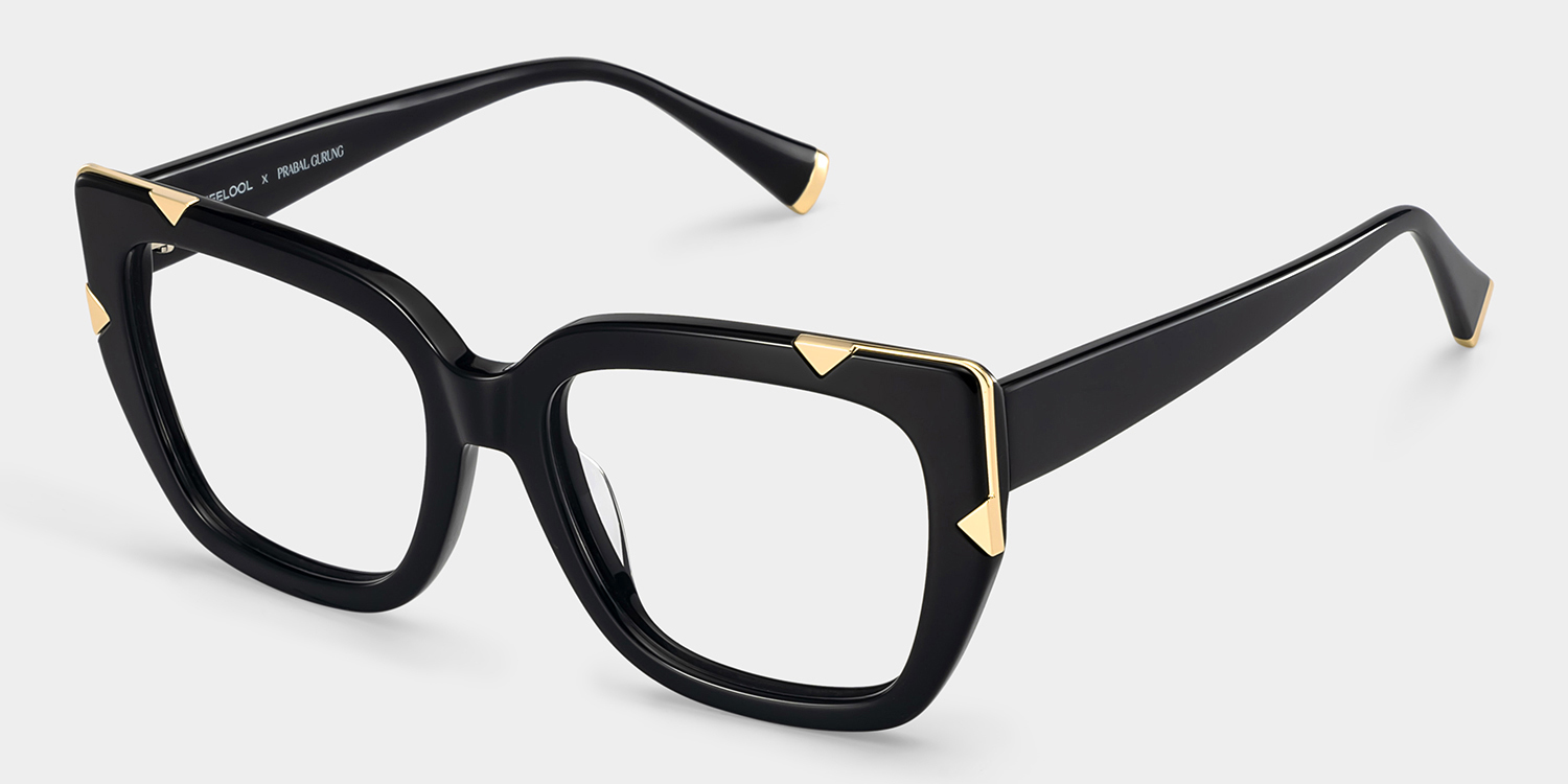 Refined black cat-eyes with a timeless elegance.3