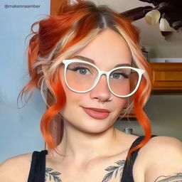 Chanty Round White Glasses4