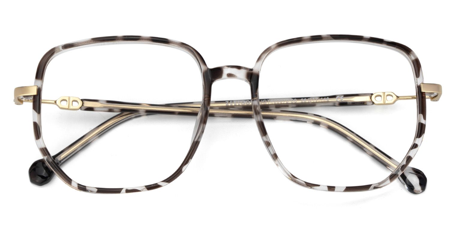 Brown Tortoise Glasses With Geometric Shape1