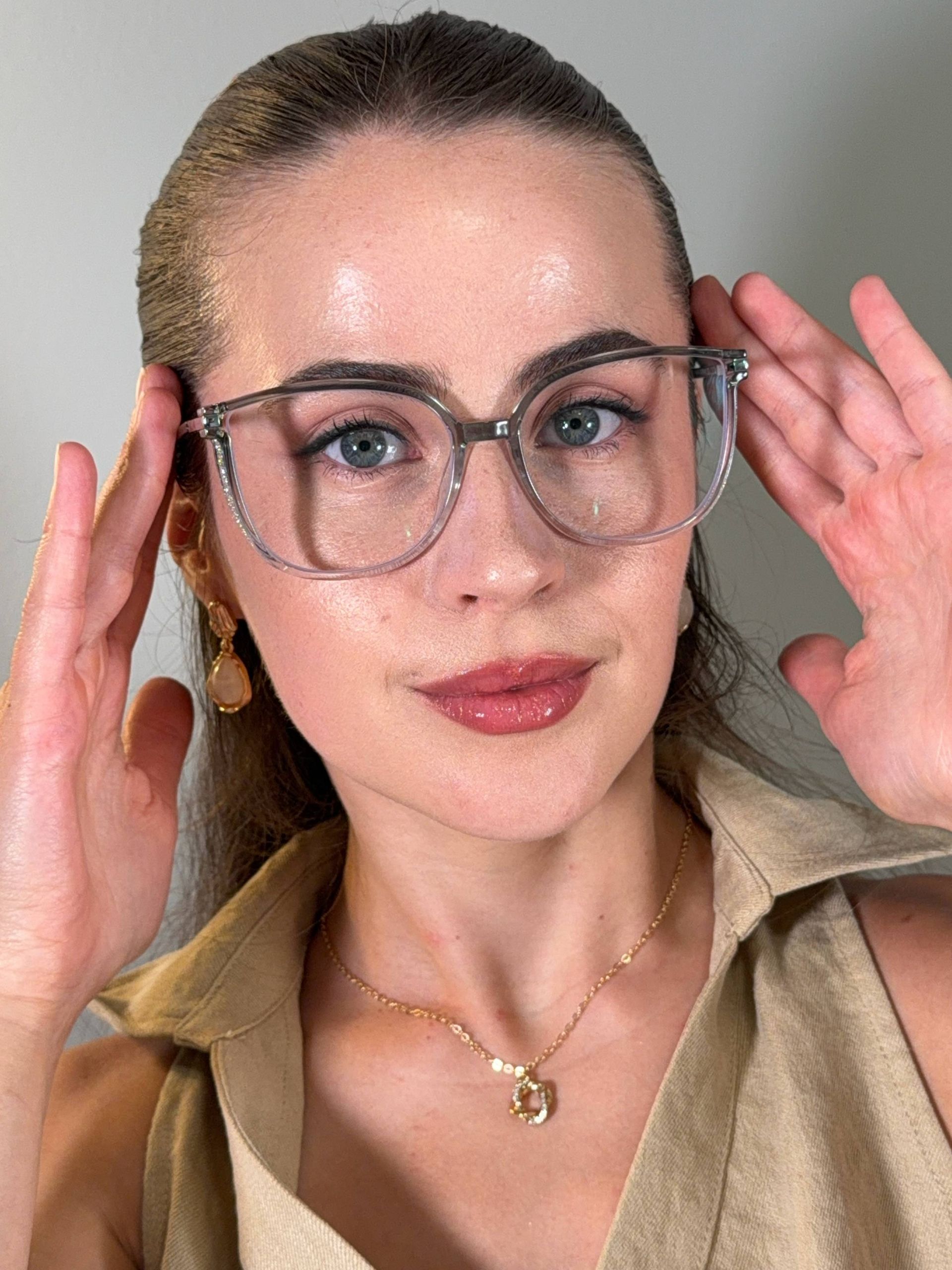 Rodz Sage Green Frame Glasses with Square Design5