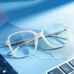 Monica Square White Glasses4