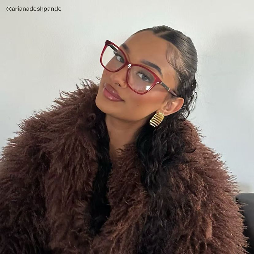 Finnian Square Red Glasses