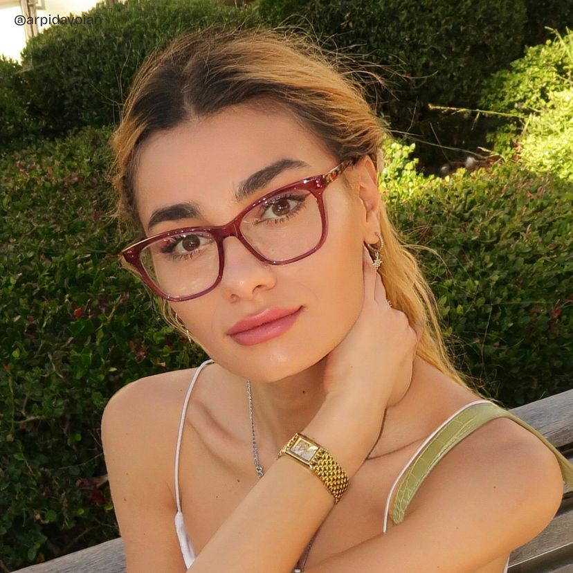 Faith Pink Rectangle Glasses