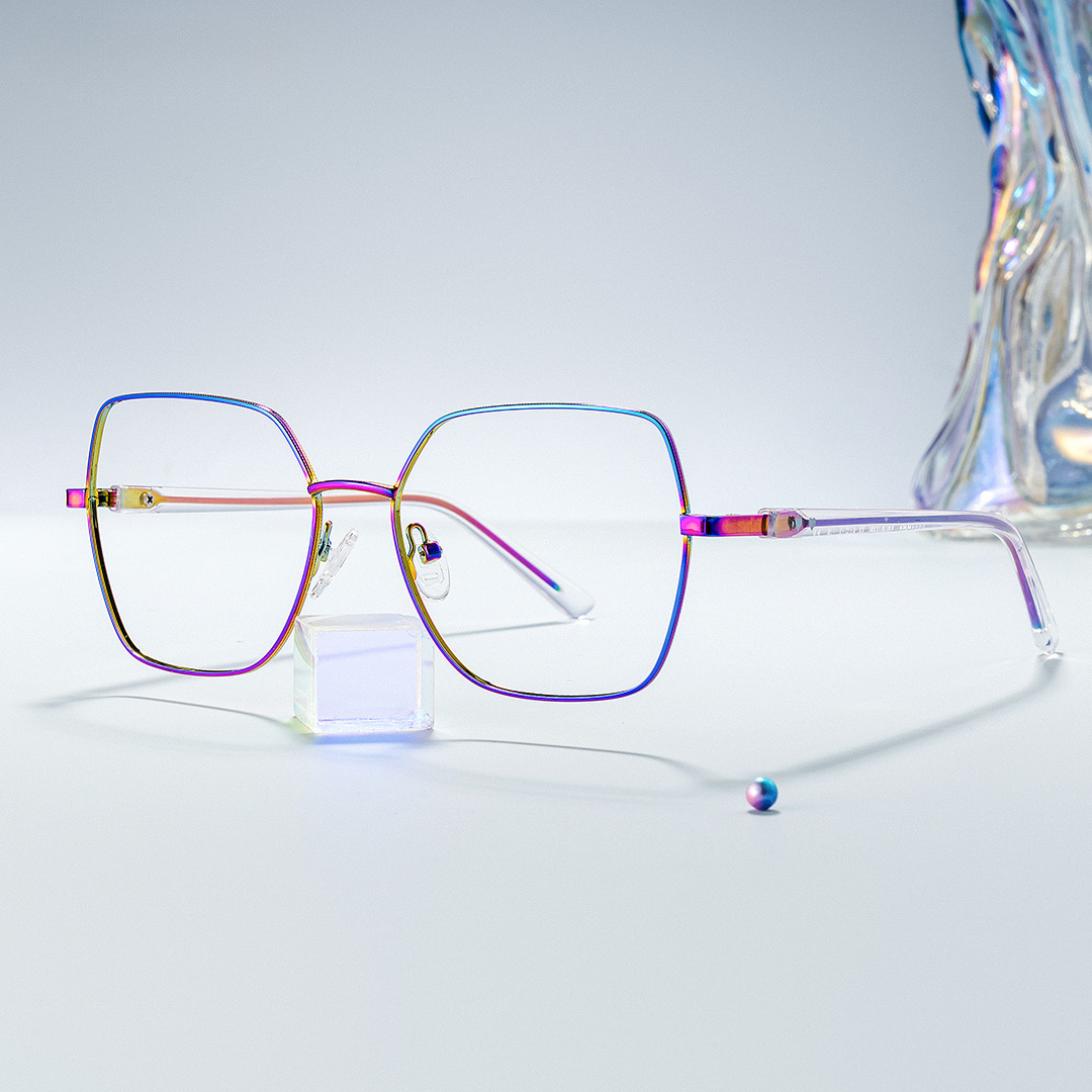 Iridescent Glasses For Women With Transparent Temples0