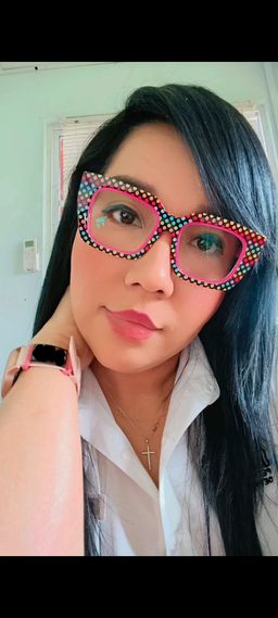 Diseño:
Estos lentes son una verdadera declaración de estilo. El marco0