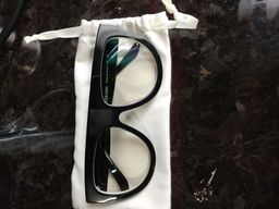 Nice thick frame, fits very well. I got the brown photochromic lenses 0