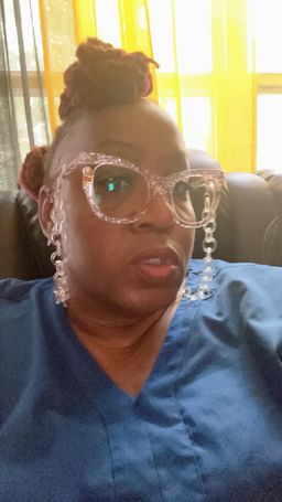 nice cute clear.  very clear0