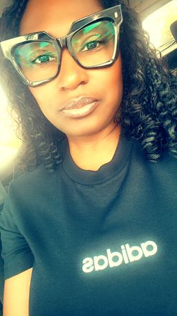 I just love everything about these. These are my go to black frames.0