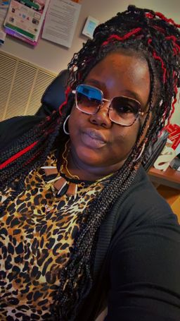 “Y’all, I’m in LOVE with these glasses! 😍 I grabbed the tortoise prin2