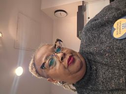 I love these glasses! Need more colors in this style.1