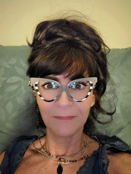 Quality : excellent. 
Price : very reasonable 
Size : exactly as state0