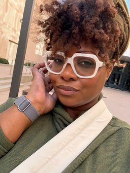 Love the sporty look and how lightweight it is.0