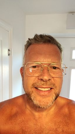 Quality : perfect 
Prescription : exact 
Price :  fantastic 
Size : pe0