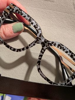 Solid glasses, feel like my vintage designer specs.1