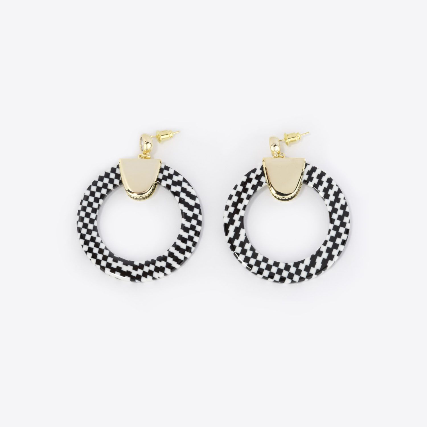 Stylish Round Black-White Earrings | ZEELOOL UK1