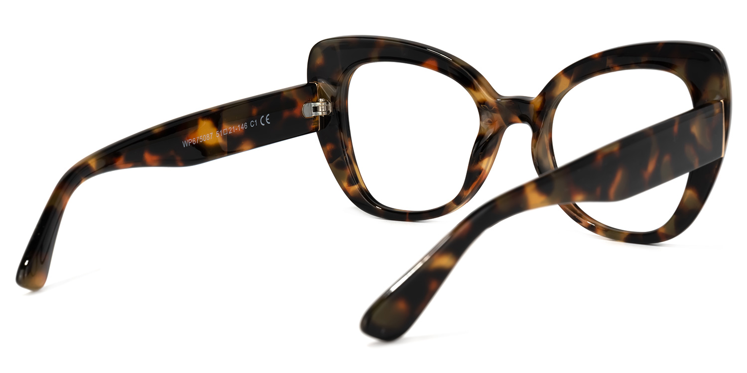 Quanita Cateye Tortoise Glasses3