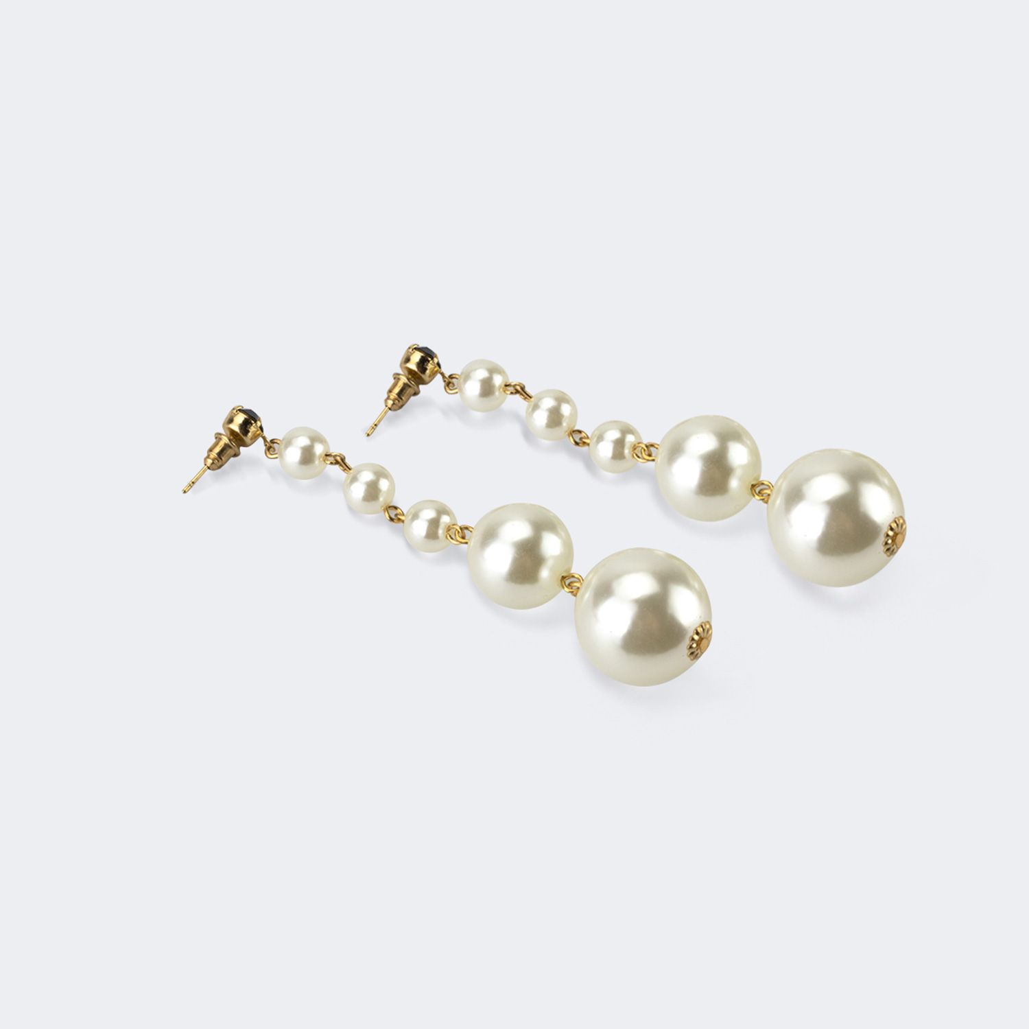 Vintage Elegant White Pearl Earrings  | ZEELOOL UK1