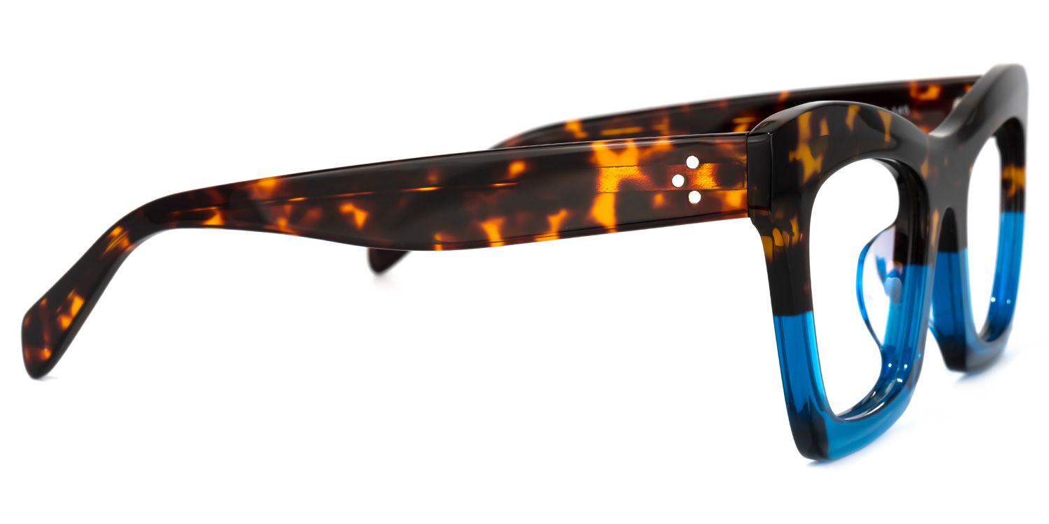 Benitez Square Blue Glasses4
