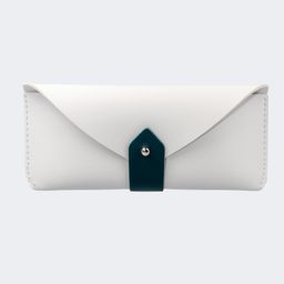Simple Stylish White Leather Box0