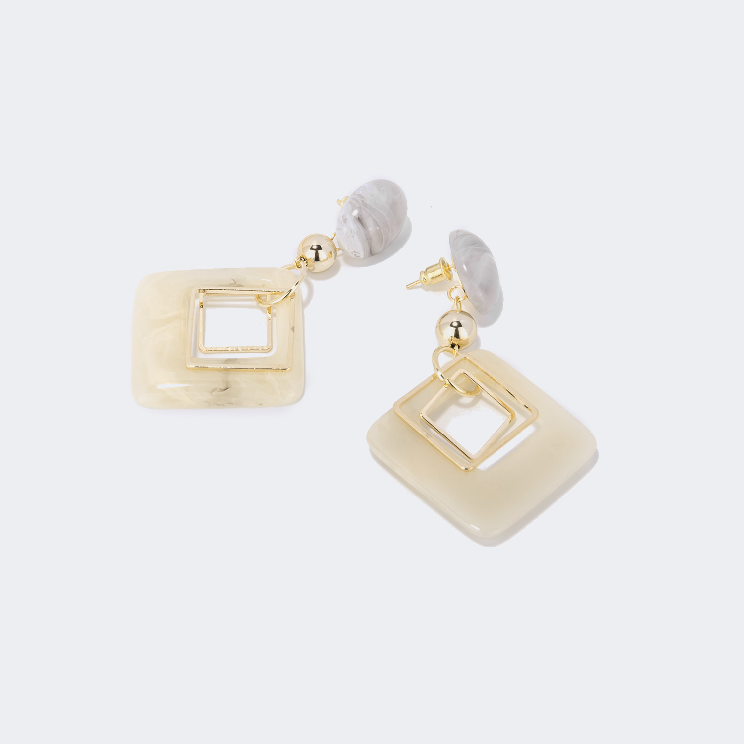 Stylish Polished Acetate Earrings | ZEELOOL UK0