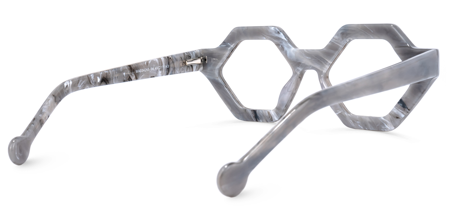 Barreto Geometric Gray Glasses4