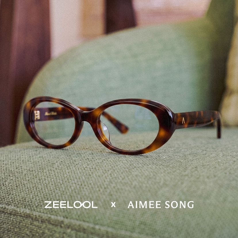 The 90s Tortoise Oval Glasses