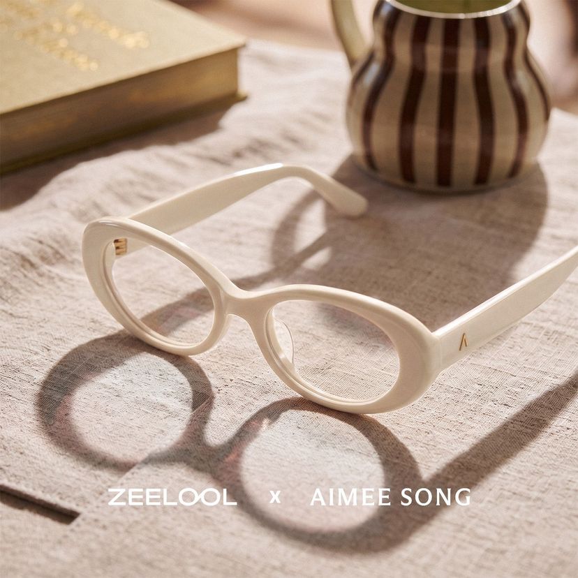 The 90s White Oval Glasses
