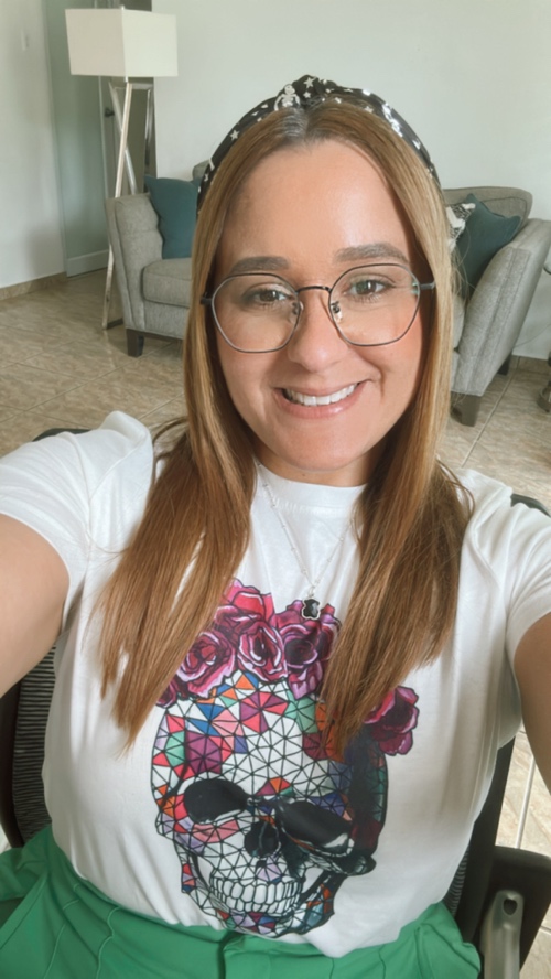 gorgeous eyeglasses for a daily wear. 0