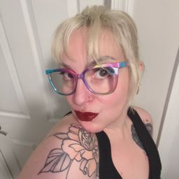 I have gotten so many compliments on these frames! I automatically tel0
