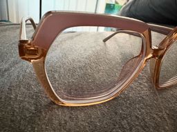 Price : Great price
I love this pair of glasses. simple and comfortabl2