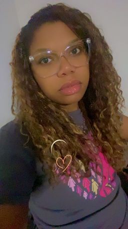 I really love these glasses no complaints at all 10/10!!! Get them!!!1